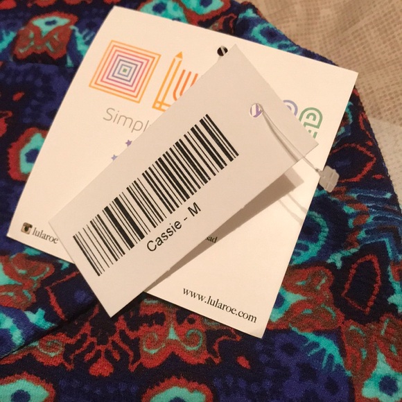 LuLaRoe Cassie Skirt Size Medium - Picture 3 of 4